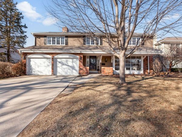 210 Rugeley Road , Western Springs, IL 60558