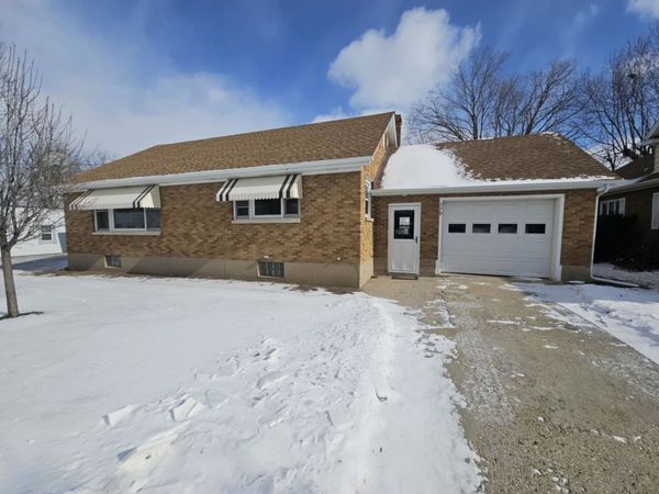 279 N State Street, Hampshire, IL 60140