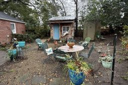 1171 Braddock Avenue photo 4