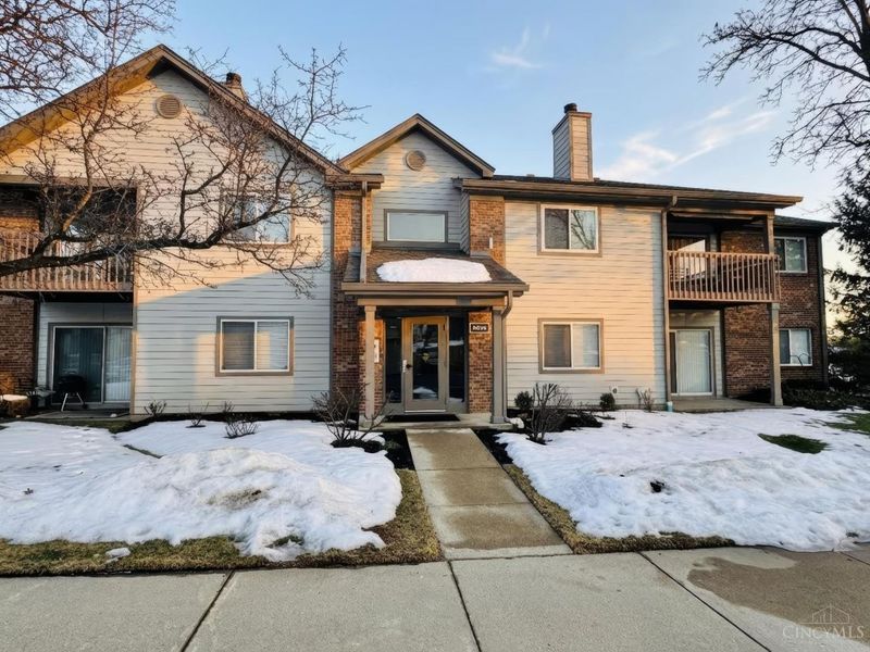 8854 Eagleview Drive, Unit 6, West Chester, OH 45069 Photo 1