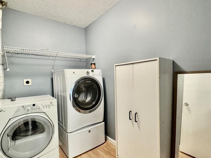 8854 Eagleview Drive, Unit 6, West Chester, OH 45069 Photo 14