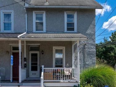 454 SEMINARY STREET, PENNSBURG, PA 18073