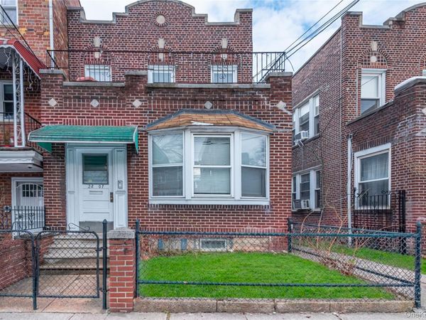 2807 Newtown Avenue, Unit 2nd Floor, Astoria, NY 11102