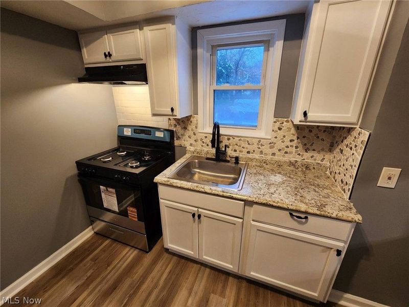 8230 Garfield Boulevard, Cleveland, OH 44125 Photo 13