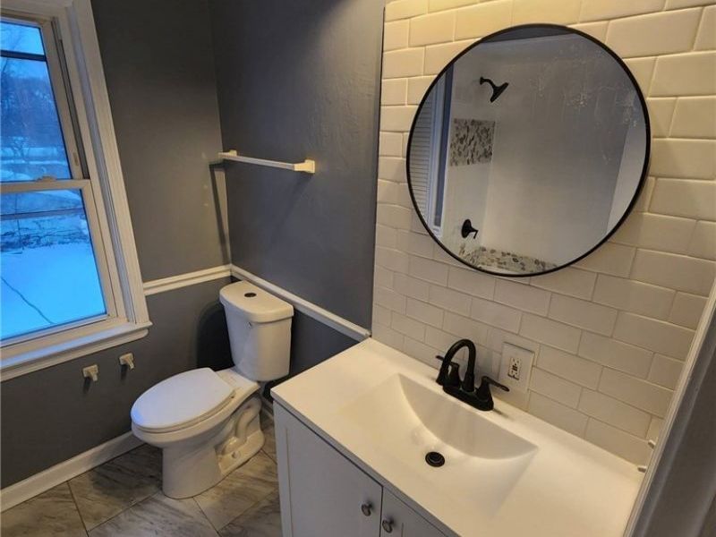 8230 Garfield Boulevard, Cleveland, OH 44125 Photo 28