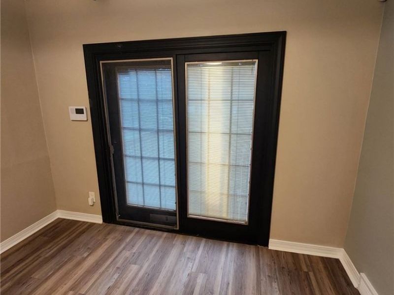 8230 Garfield Boulevard, Cleveland, OH 44125 Photo 3