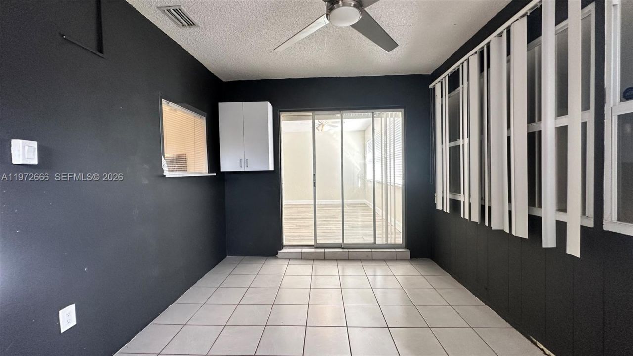 8450 NW 26th St , Sunrise, FL 33322 Photo