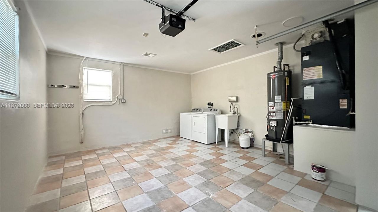 8450 NW 26th St, Sunrise, FL 33322 Photo