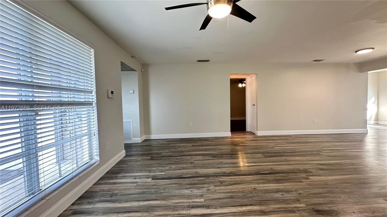 8450 NW 26th St, Sunrise, FL 33322 Photo