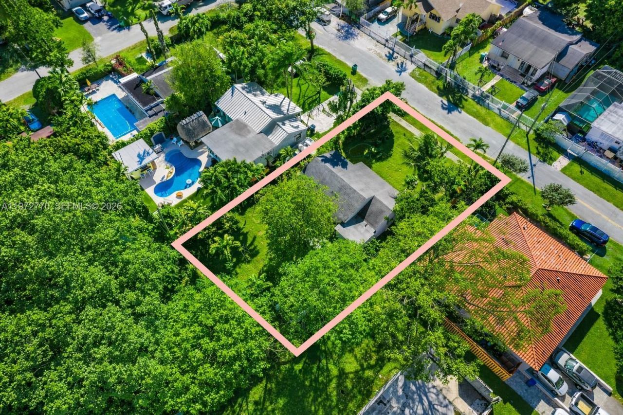 10821 NE 5th Ave , Miami, FL 33161 Photo