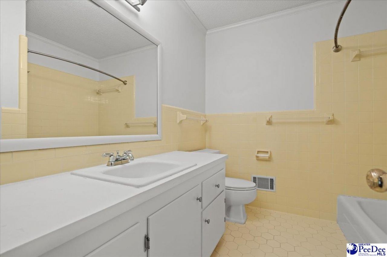 509 Spruce St Photo 18