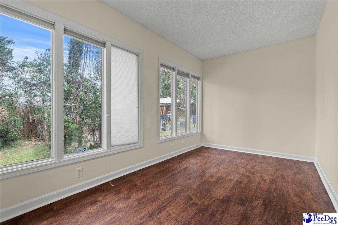 509 Spruce St Photo 29