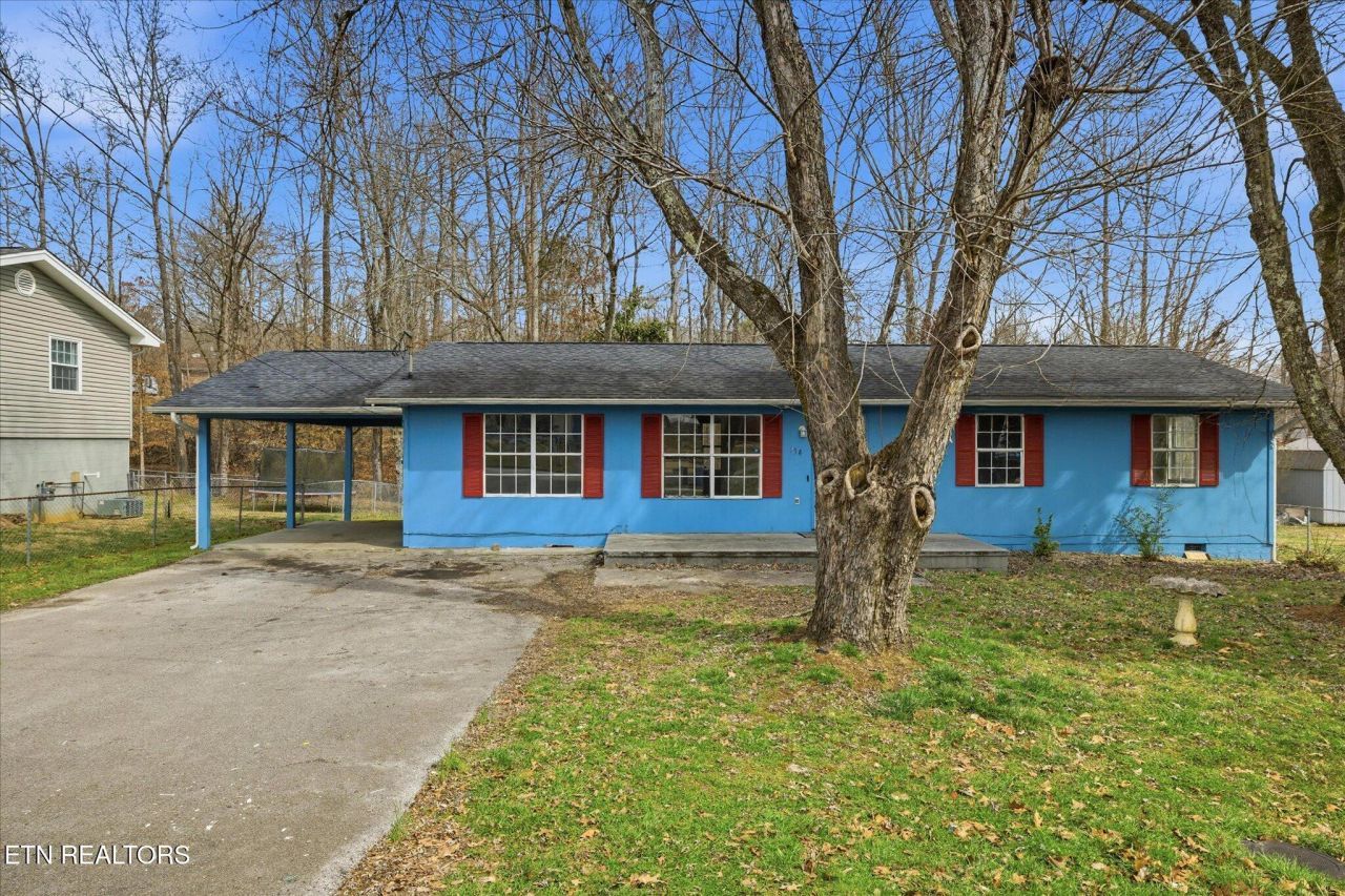 134 Foxwood Circle, Oliver Springs, TN 37840 Main Photo