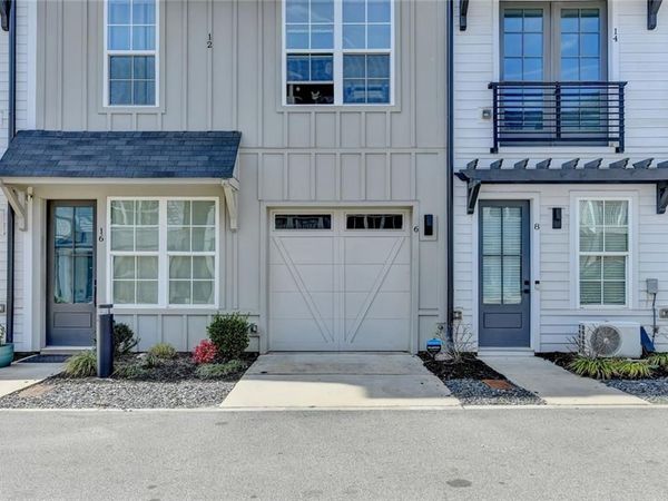 6 Becker Place NW, Atlanta, GA 30307