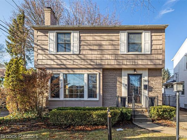 758 Chester Street, Birmingham, MI 48009