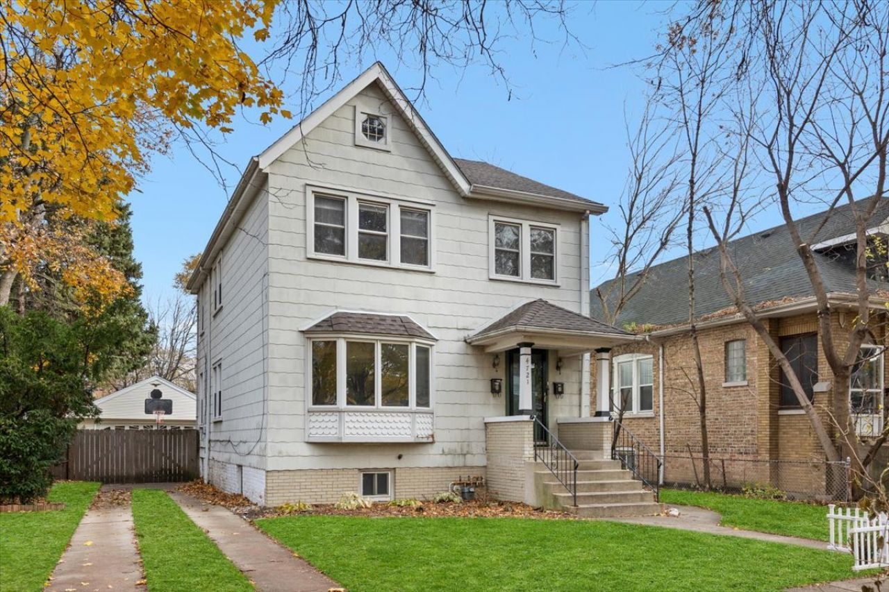 4721 N Kenton Avenue, Chicago, IL 60630 Main Photo