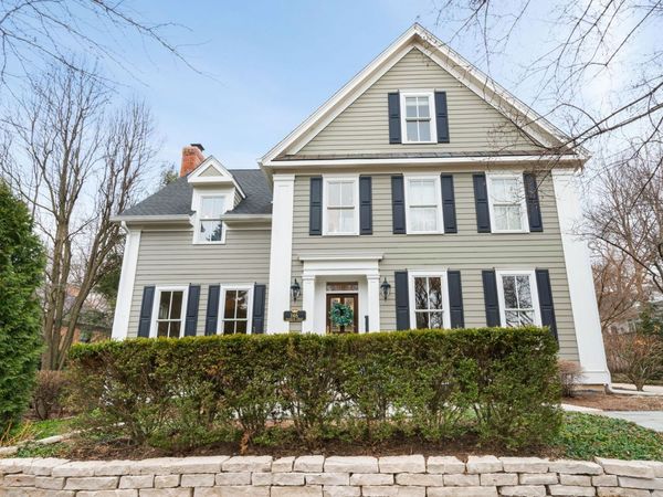 146 Franklin Street, Geneva, IL 60134