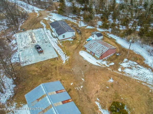 9304-9306 Parkhurst Highway, Addison, MI 49220