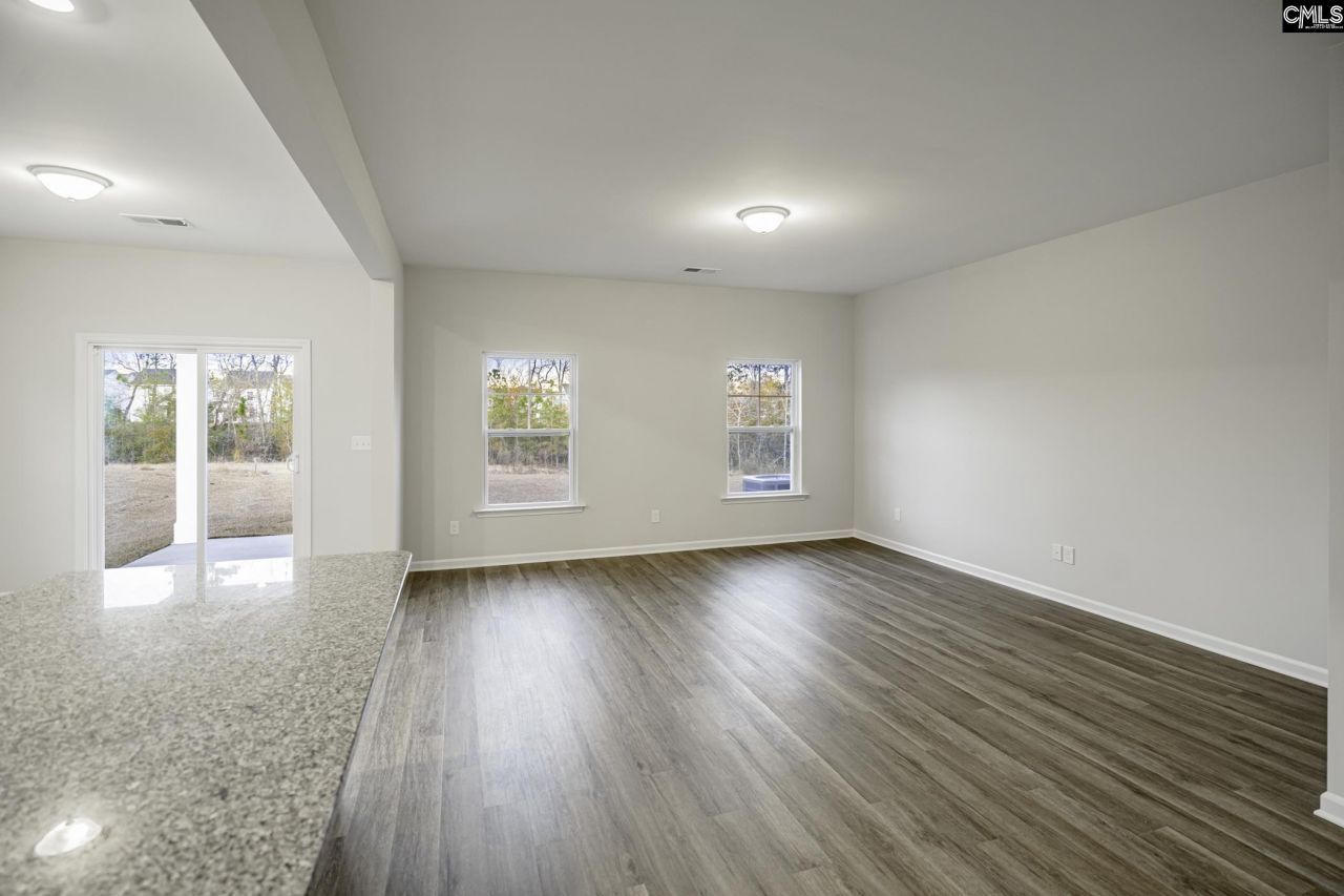 855 Lodgepole Lane  Photo 11