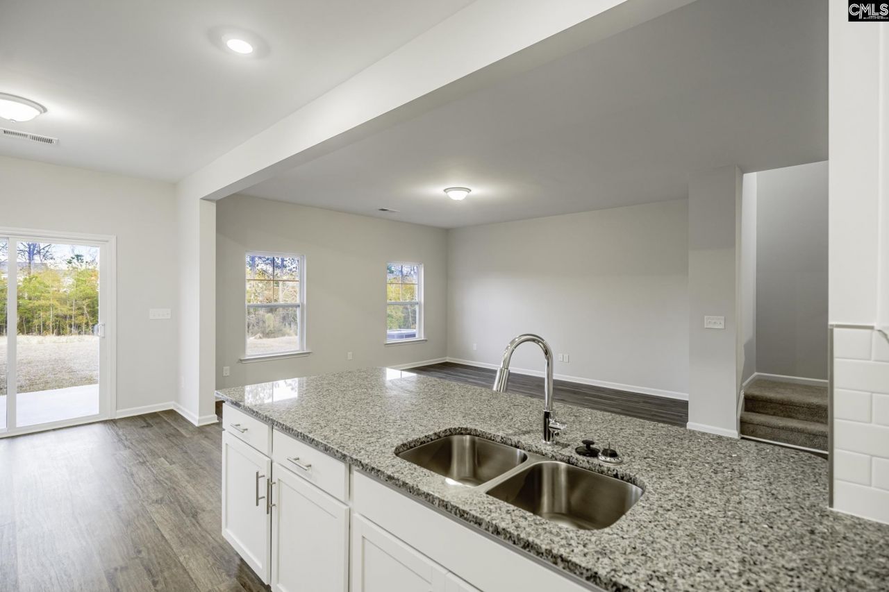 855 Lodgepole Lane  Photo 9