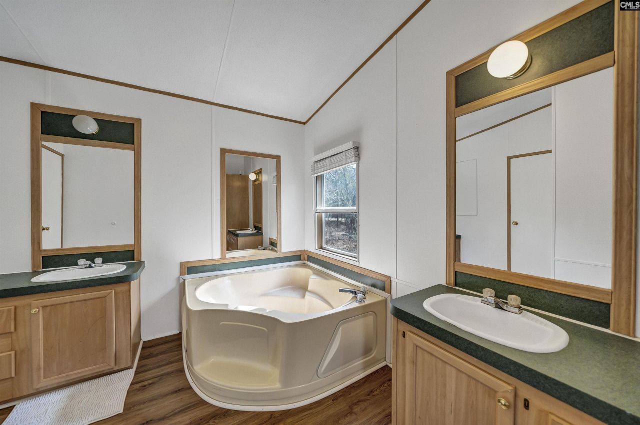 154 Sandy Bank Drive  Photo 29