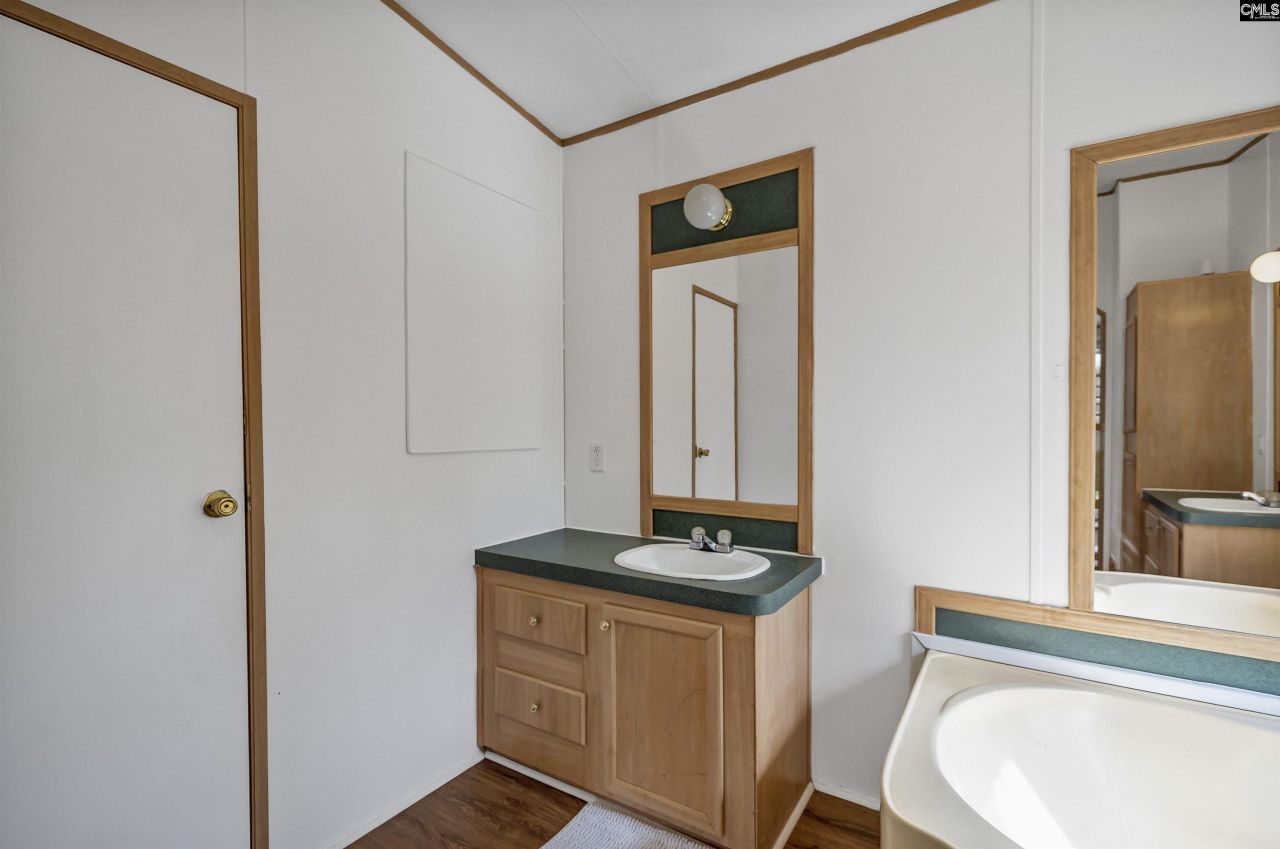 154 Sandy Bank Drive  Photo 31