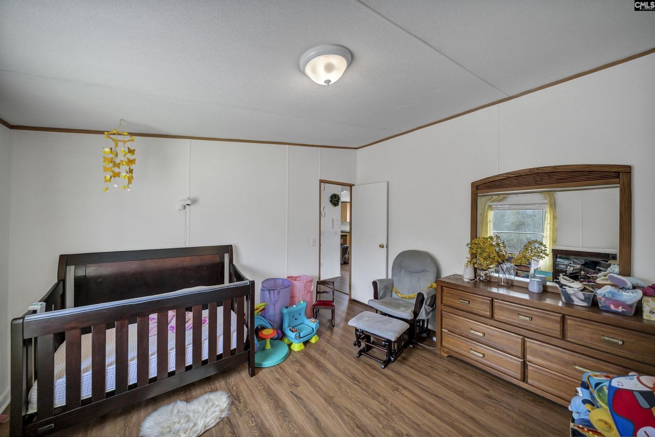 154 Sandy Bank Drive  Photo 32