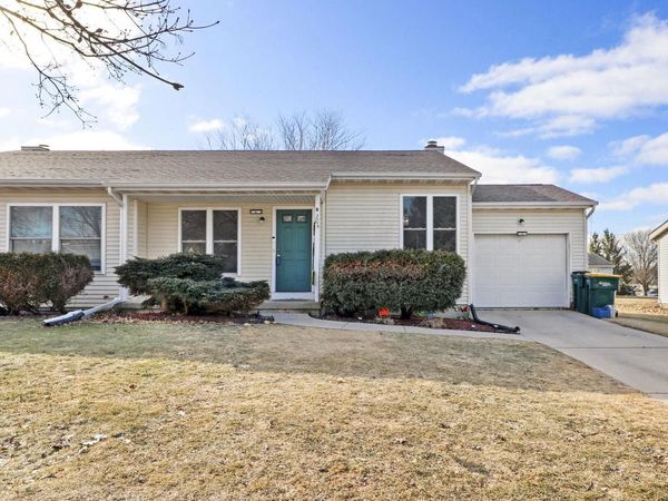 204 W Clover Lane, Unit B, Cottage Grove, WI 53527