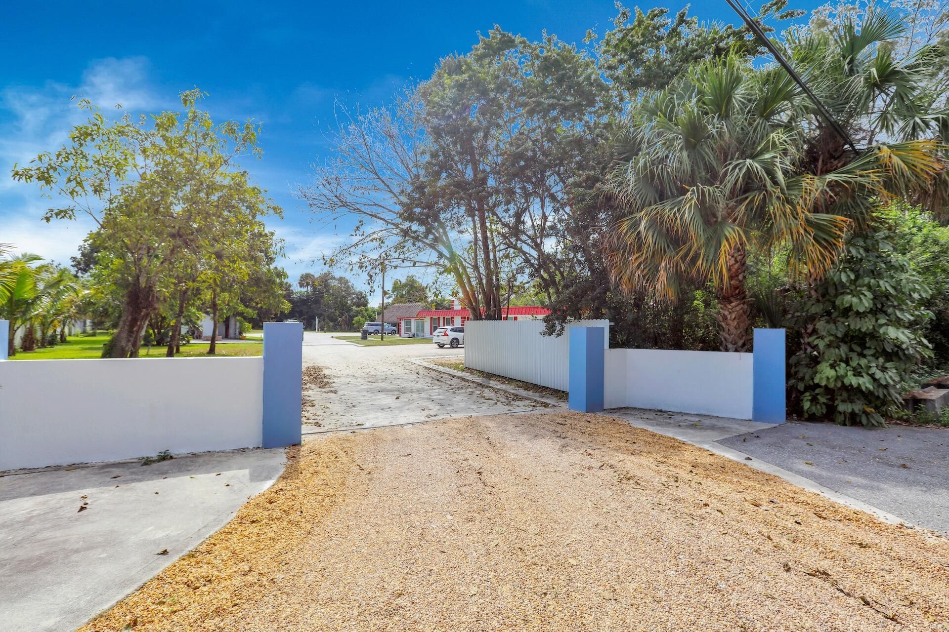 140 Possum Pass, West Palm Beach, FL 33413 Photo