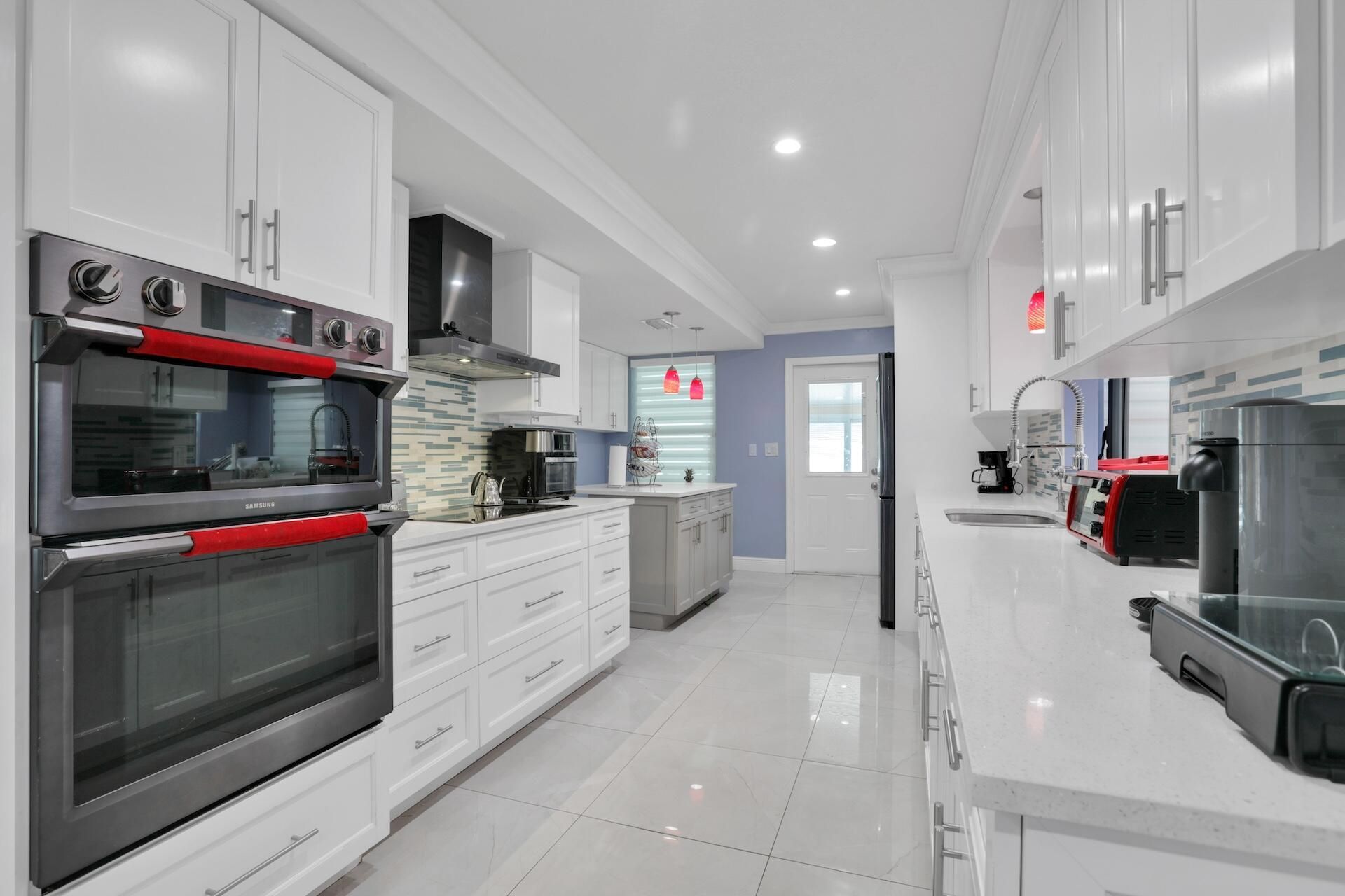 140 Possum Pass, West Palm Beach, FL 33413 Photo