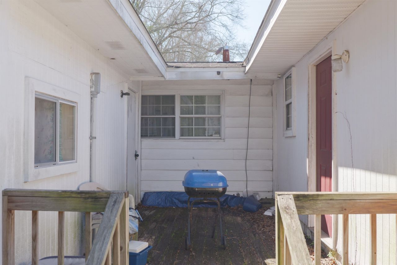 208 Wallace Dr , Quincy, FL 32351 Photo