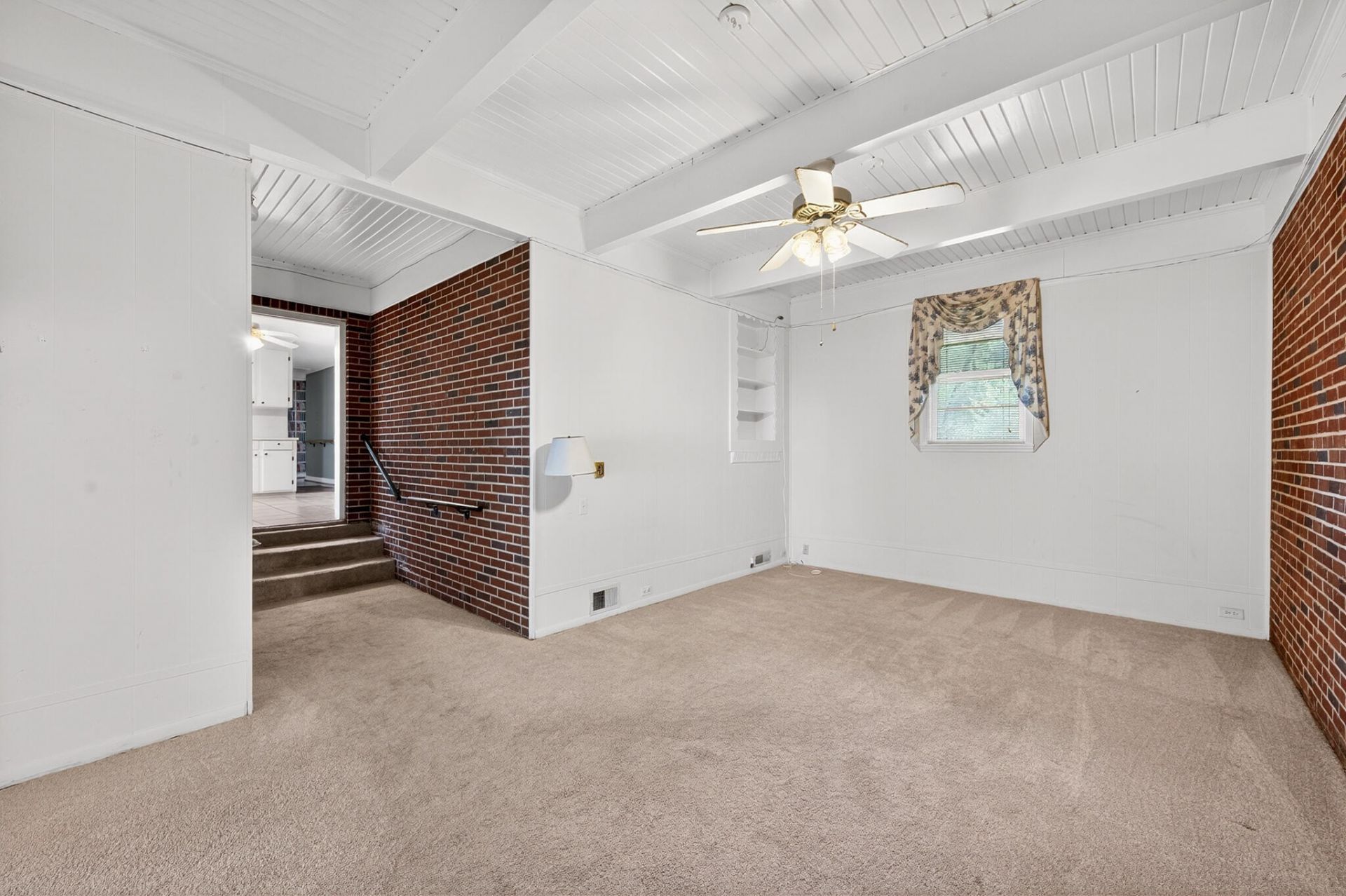 18 Chestnut Avenue Photo 24
