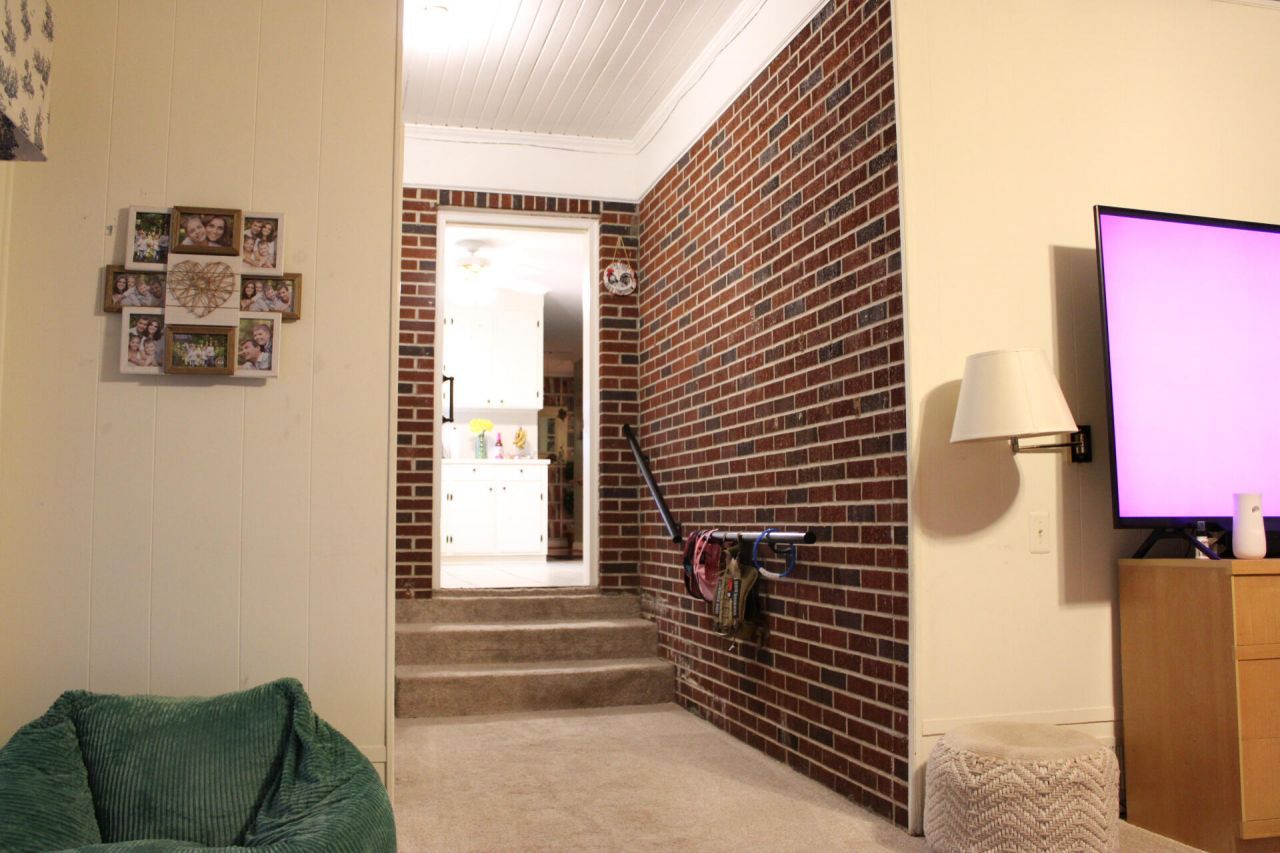 18 Chestnut Avenue Photo 8