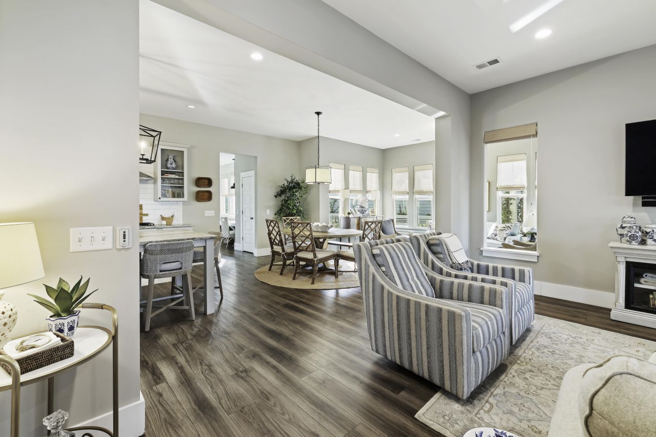 105 Bright Leaf Loop Photo 12