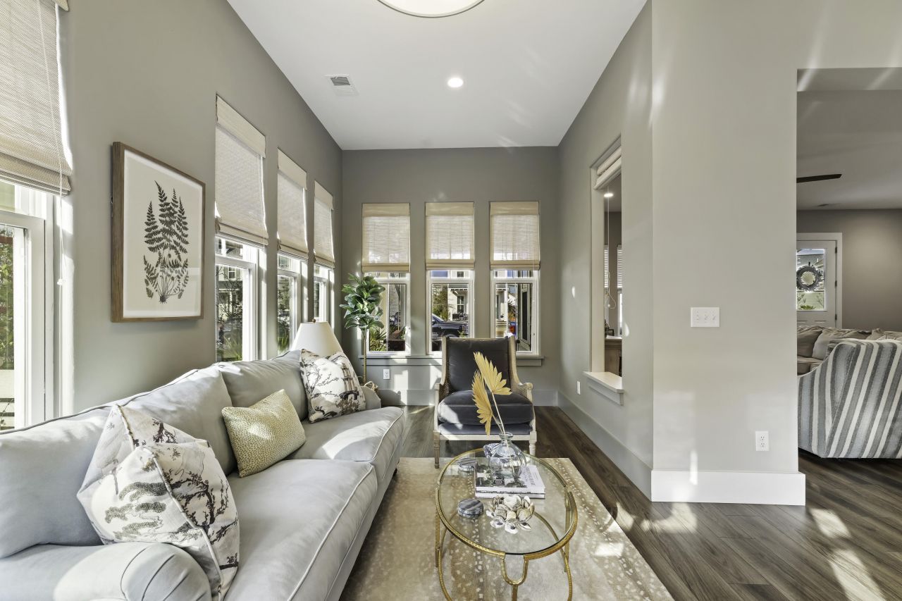 105 Bright Leaf Loop Photo 18