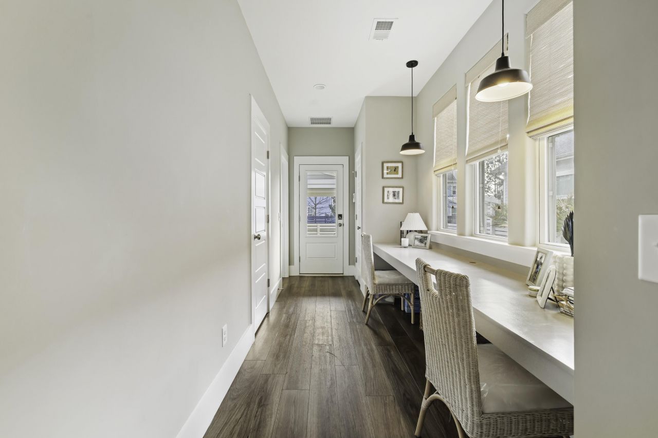 105 Bright Leaf Loop Photo 22