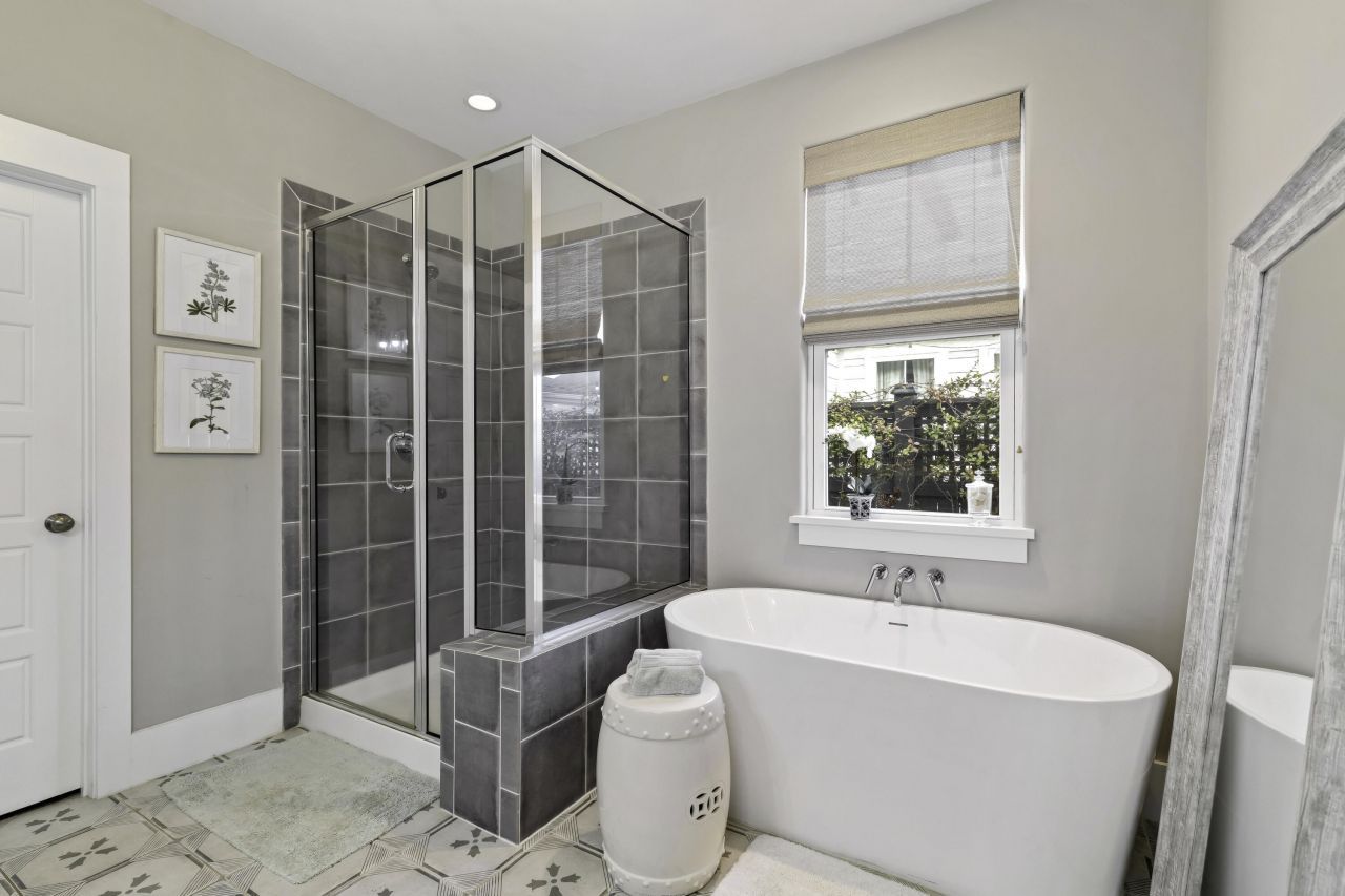 105 Bright Leaf Loop Photo 28