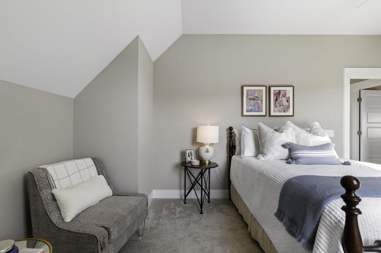 105 Bright Leaf Loop Photo 34