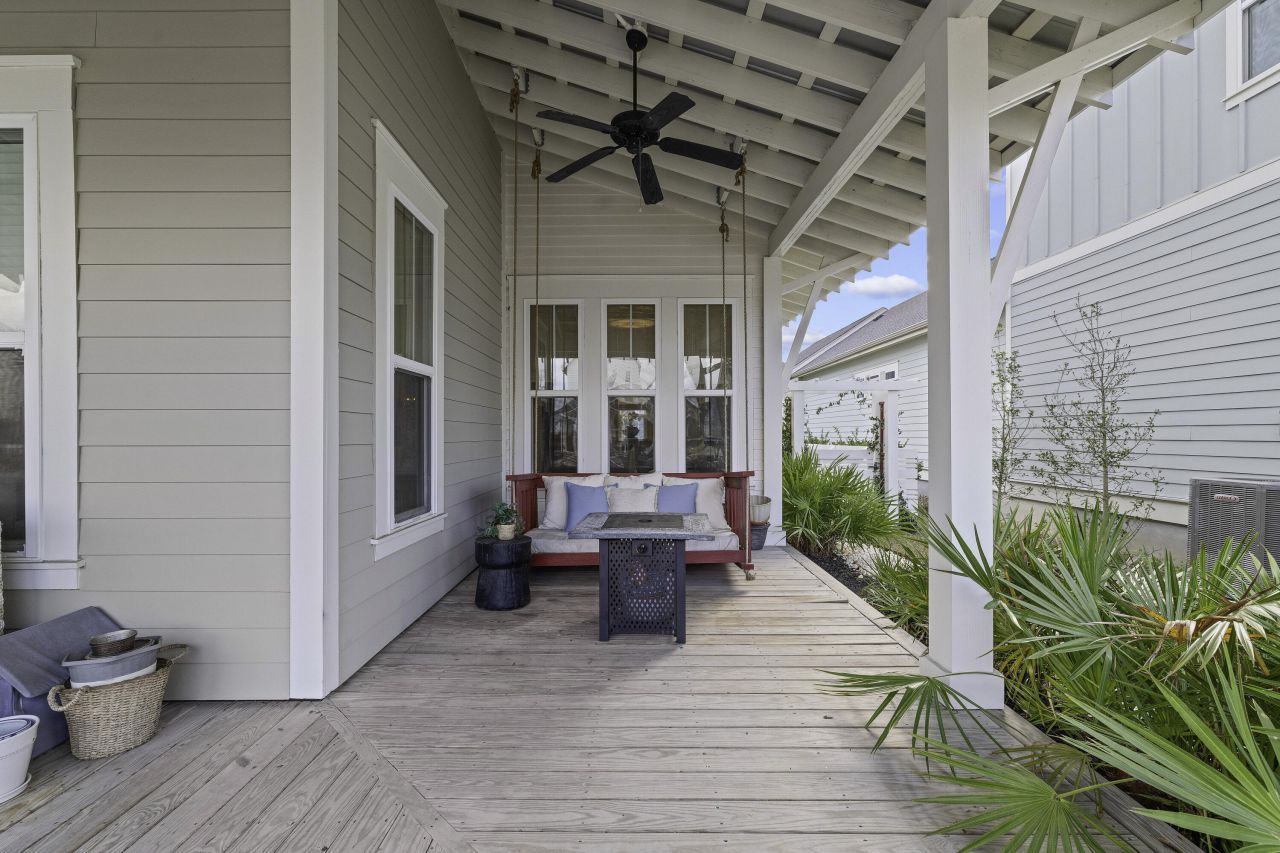 105 Bright Leaf Loop Photo 4