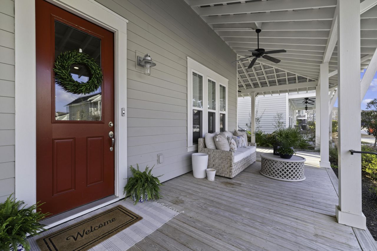 105 Bright Leaf Loop Photo 6