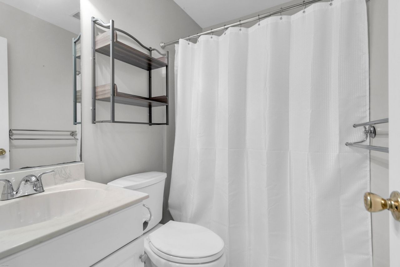 1475 Swamp Fox Lane Photo 21