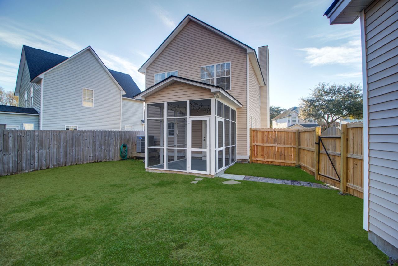 1475 Swamp Fox Lane Photo 31