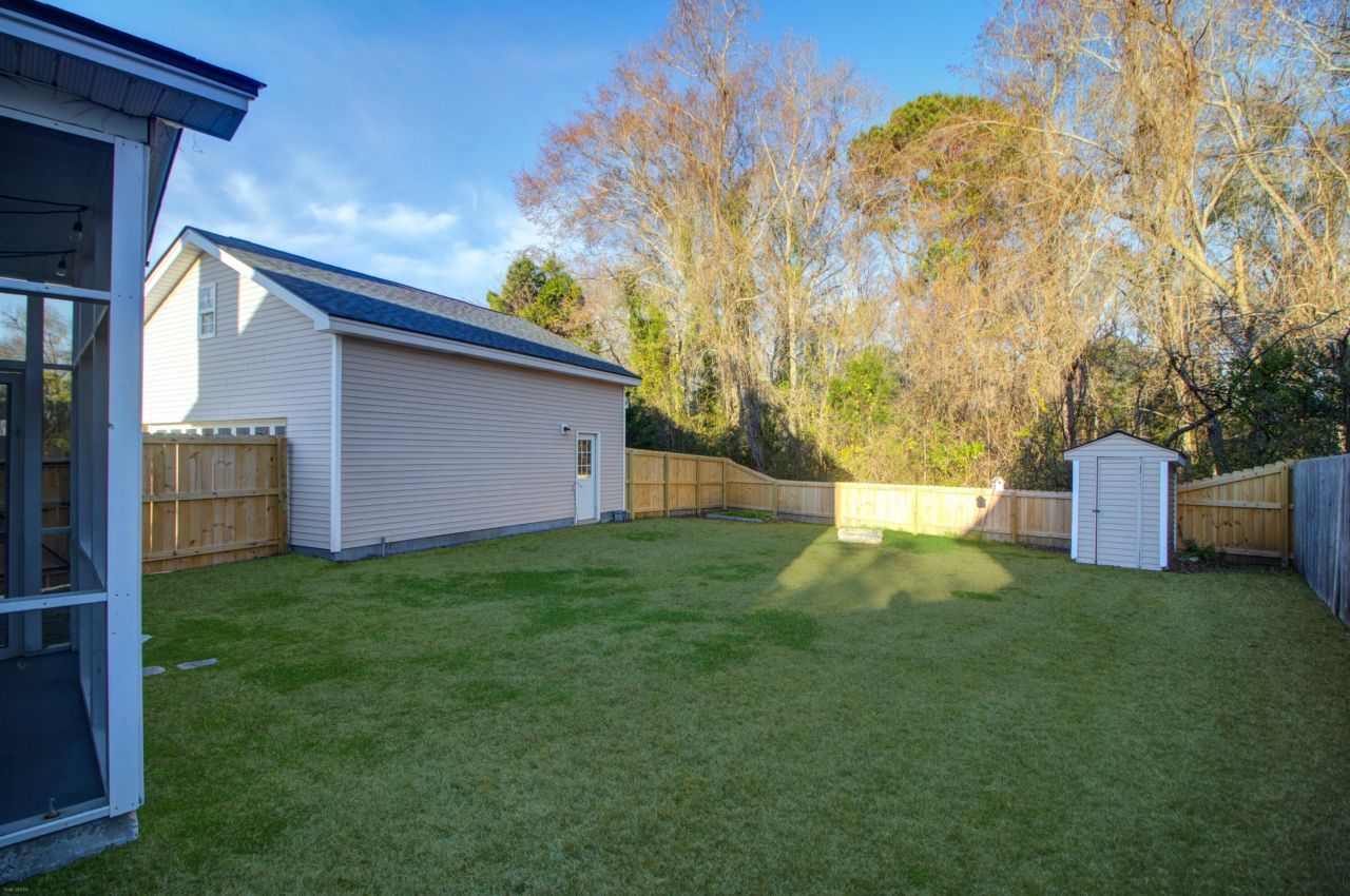 1475 Swamp Fox Lane Photo 35