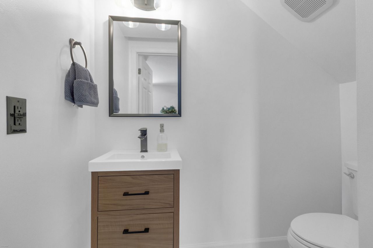 1475 Swamp Fox Lane Photo 7