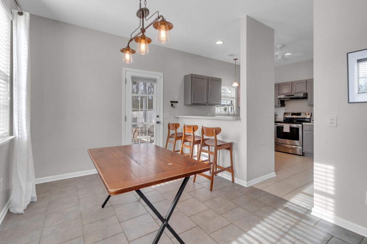 1475 Swamp Fox Lane Photo 9