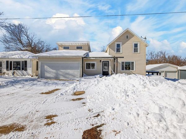 205 Miners Street, Parkersburg, IA 50665