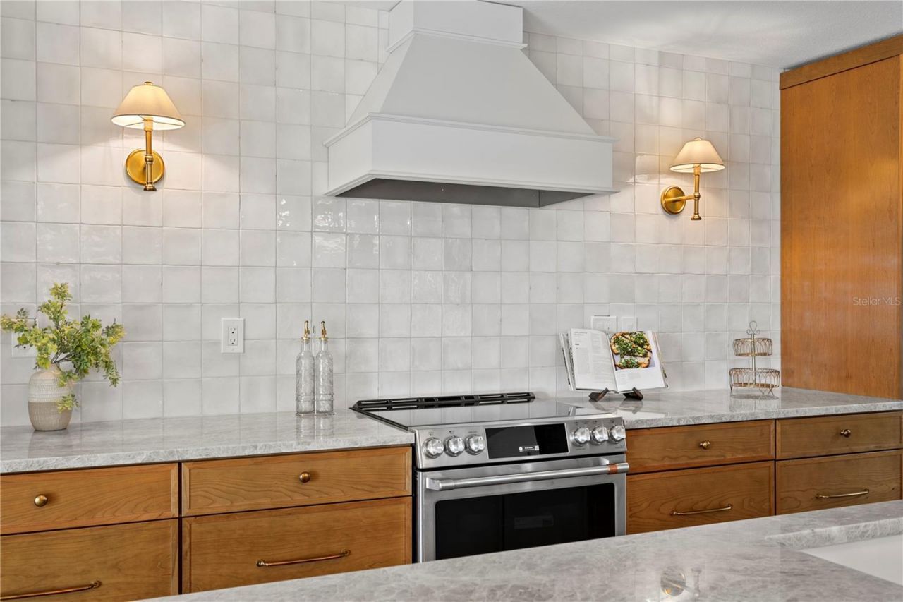 1182 41st Avenue Ne, Saint Petersburg, FL 33703 Photo