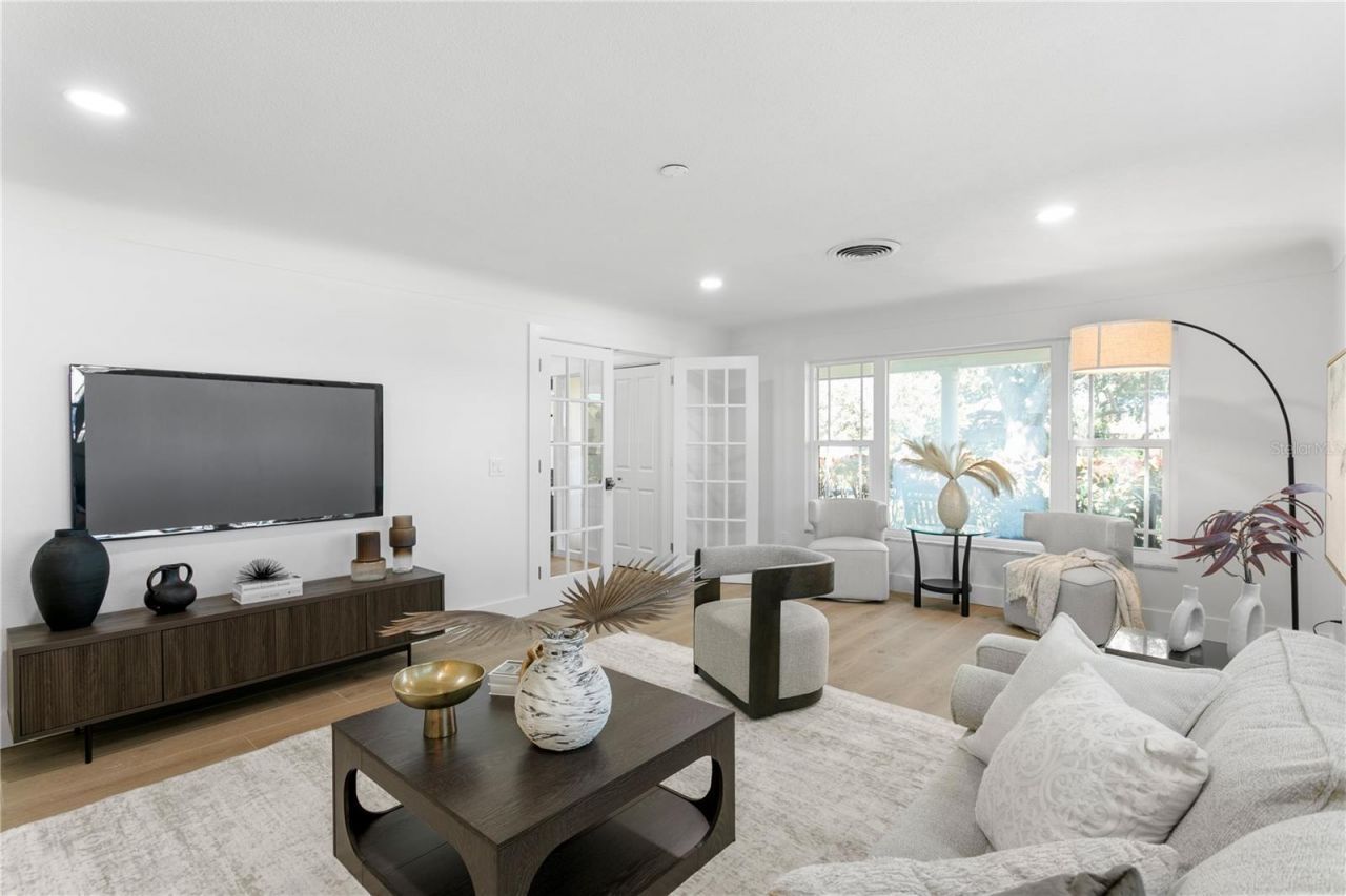 1182 41st Avenue Ne, Saint Petersburg, FL 33703 Photo