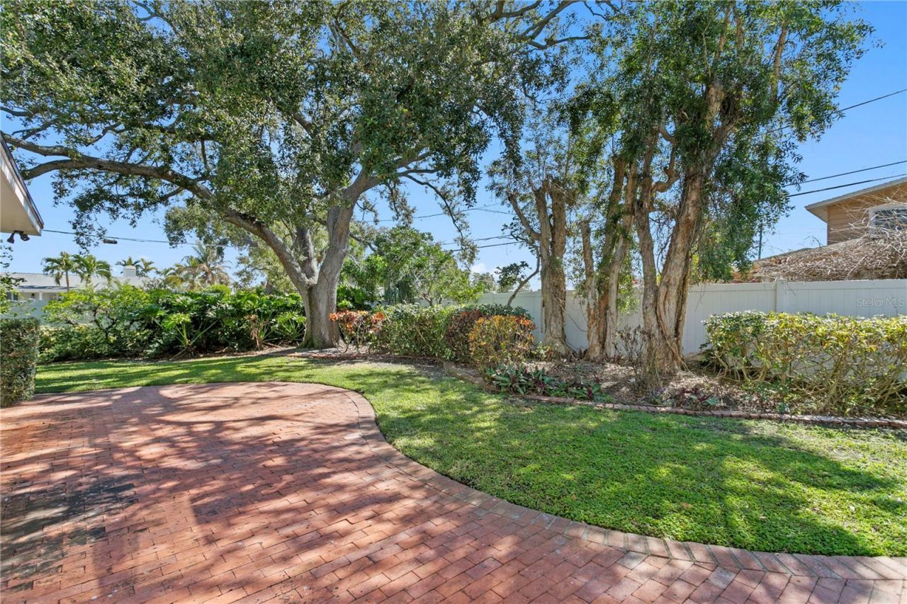 1182 41st Avenue Ne, Saint Petersburg, FL 33703 Photo