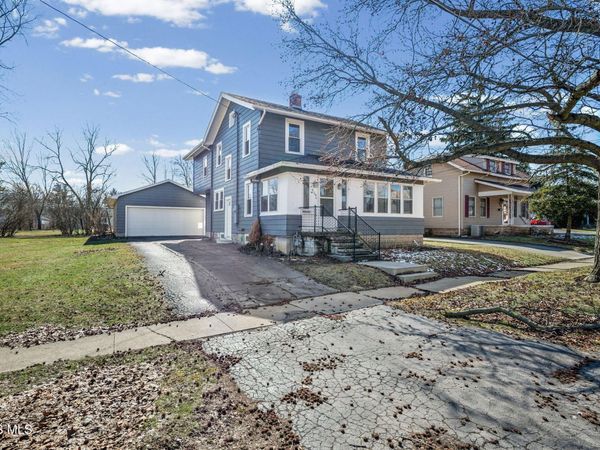 209 E Hobart Avenue, Findlay, OH 45840